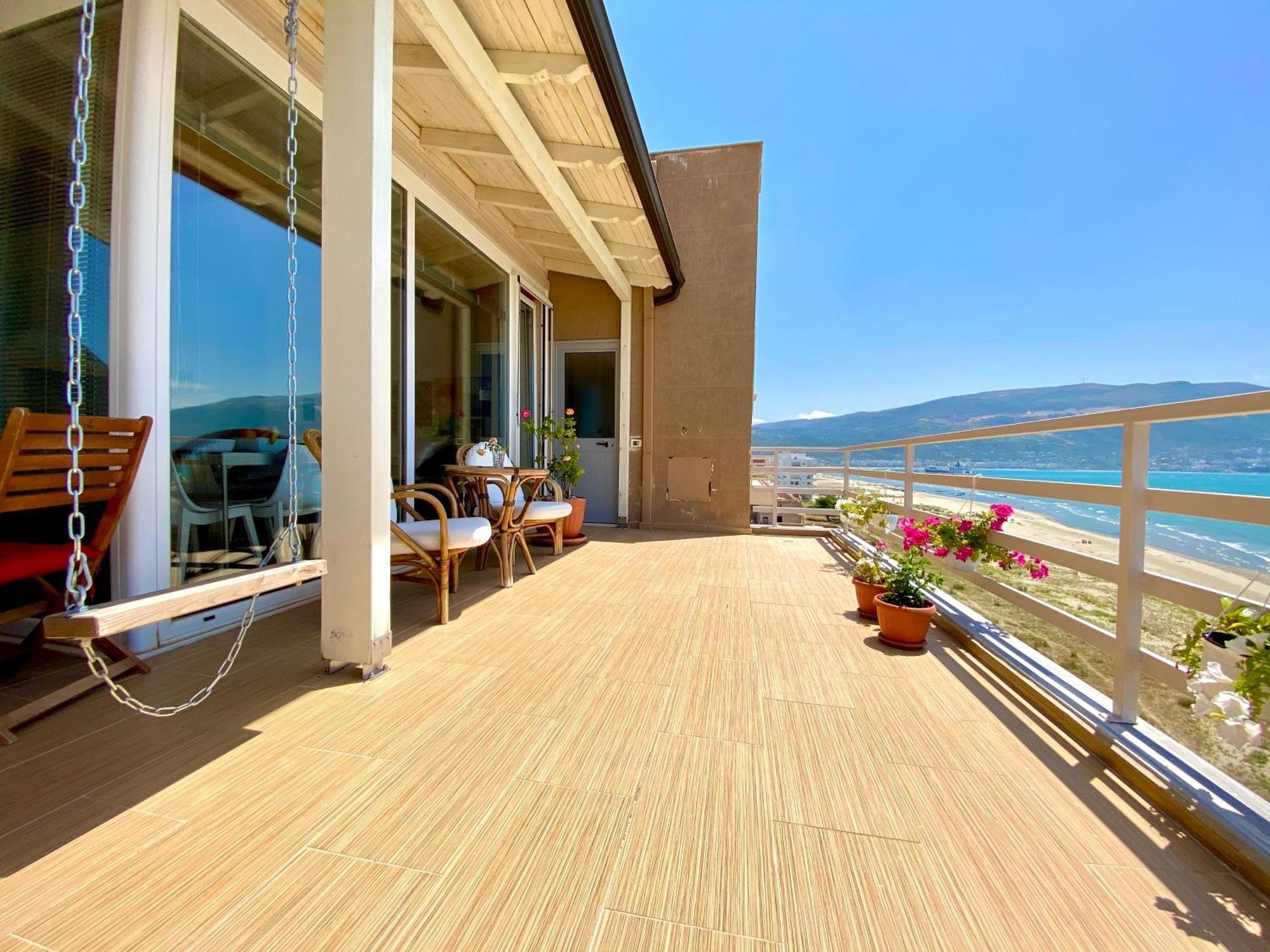 Eka Luxury Two-Bedroom Seaview Apartment Vlorë エクステリア 写真