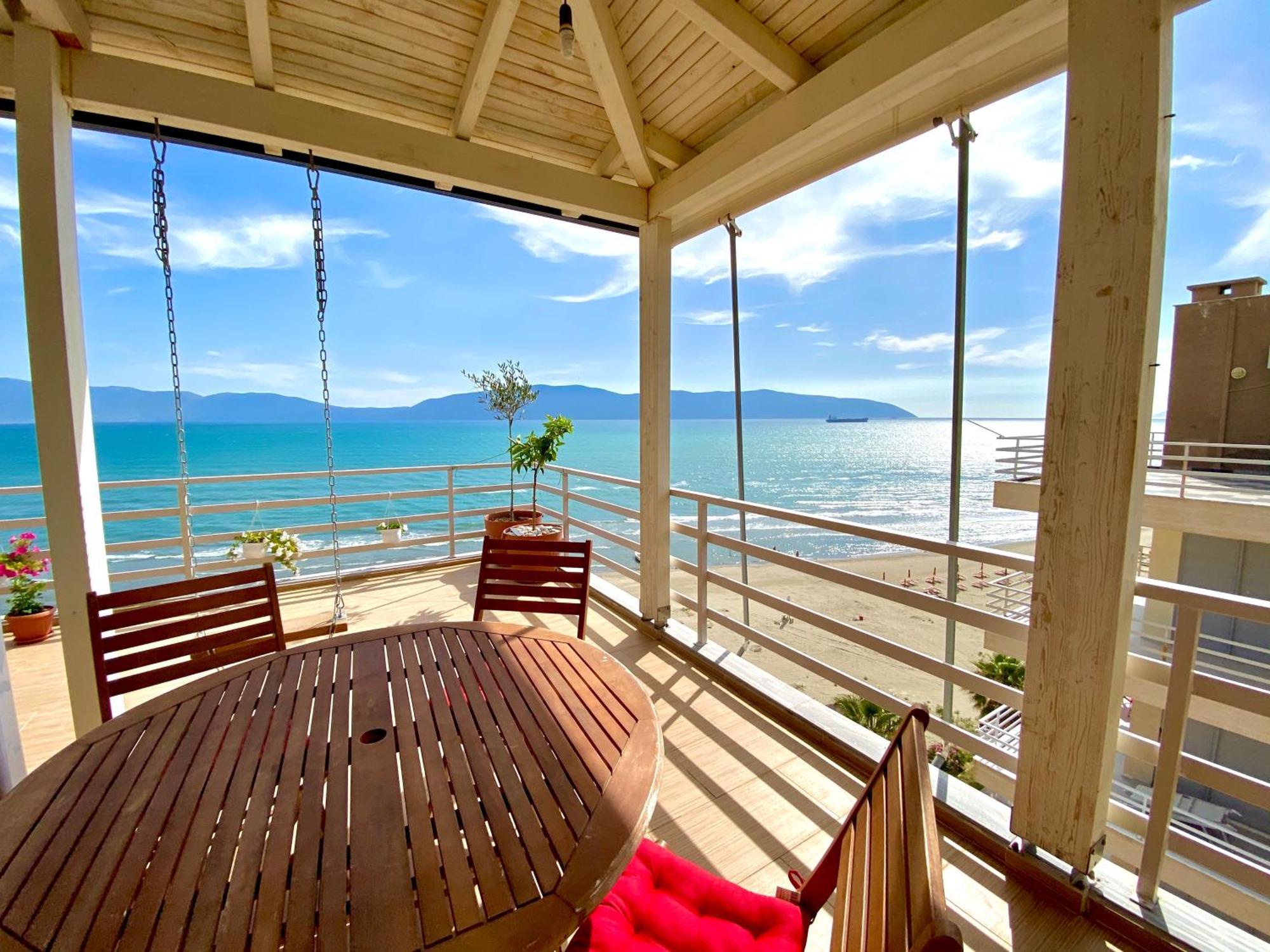 Eka Luxury Two-Bedroom Seaview Apartment Vlorë エクステリア 写真